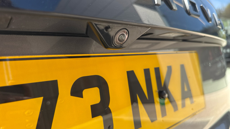 Land Rover Range Rover 3.0 D300 SE 4dr Auto Diesel Estate